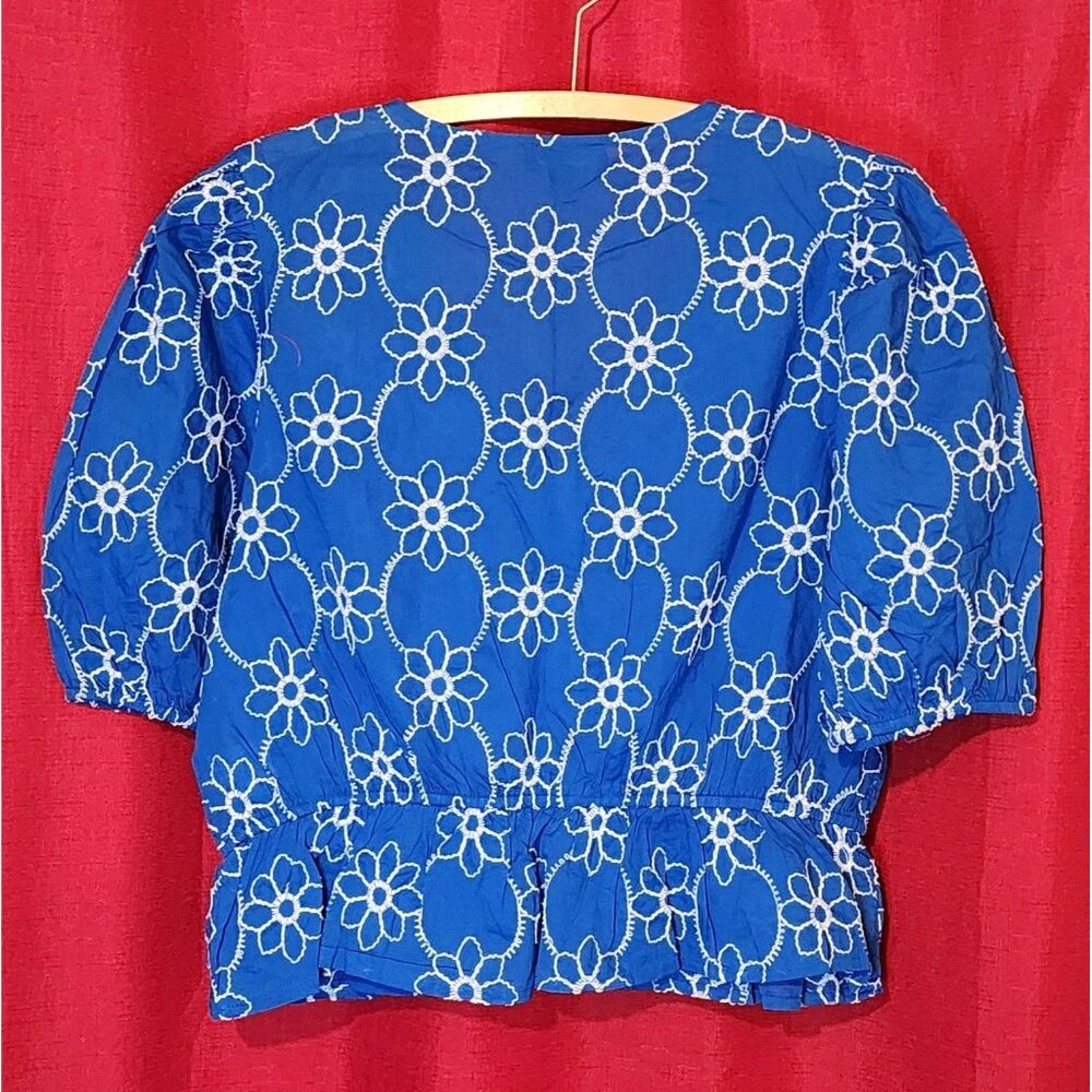Calligraphie Women's Blouse Embroidered V-neck Button Down Blue White Size Large - Picture 2 of 15